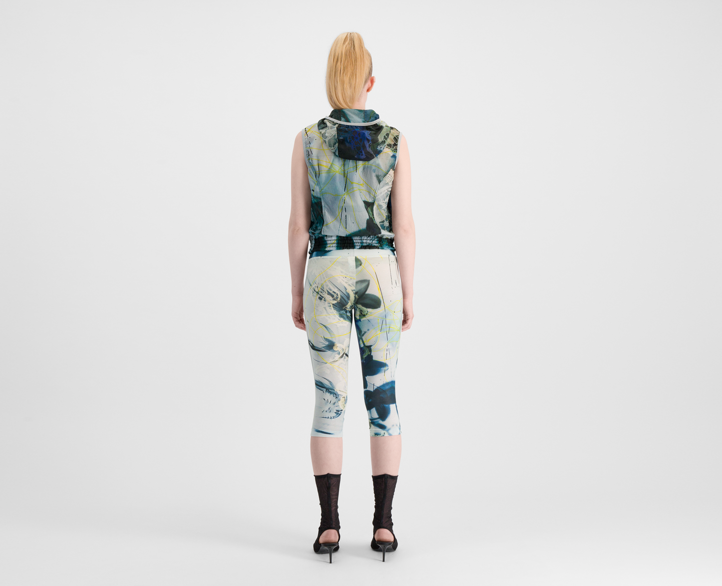 Women's lightweight cargo vest, multicolored