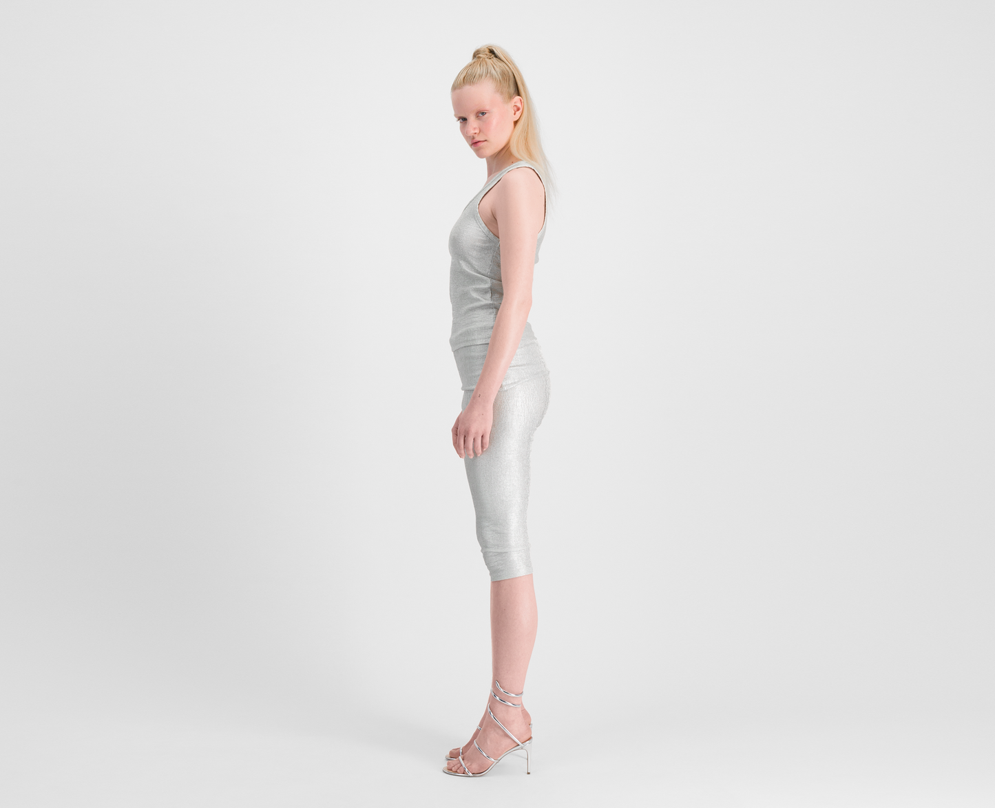 Women's Capri Leggings, metallic