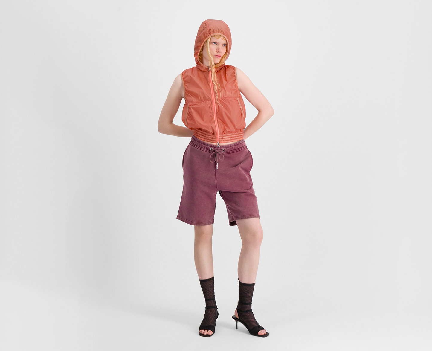 Pantaloncini da tuta da donna 079, bordeaux