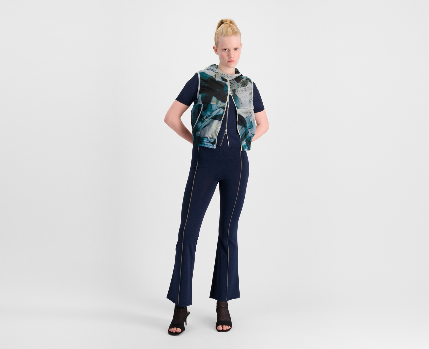 Women's knitted zip cardigan, navy