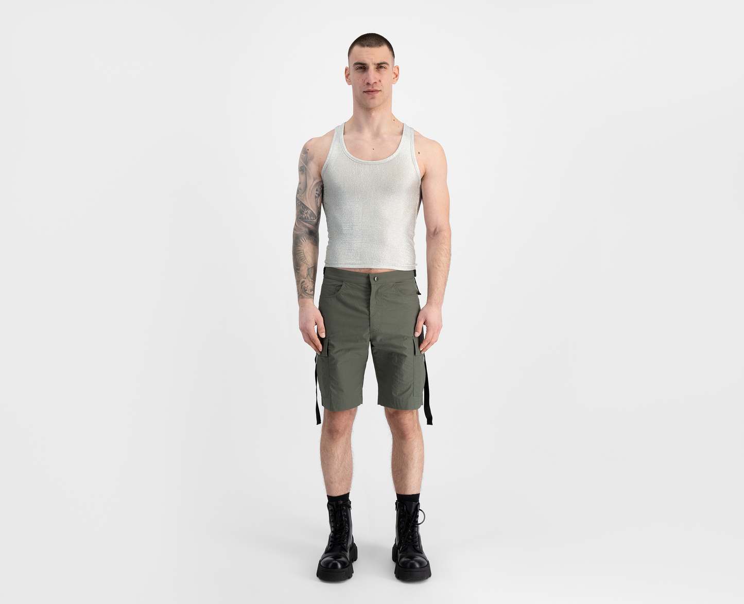 Men's cargo shorts, khaki